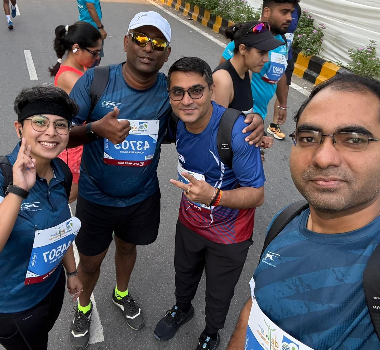 टीम NHSRCL ने वेदांता दिल्ली हाफ मॅरेथॉन 2025 मध्ये सहभाग घेतला, ज्यामध्ये ताकद, सहनशक्ती आणि एकात्मतेच्या भावनेचा उत्सव साजरा करण्यात आला